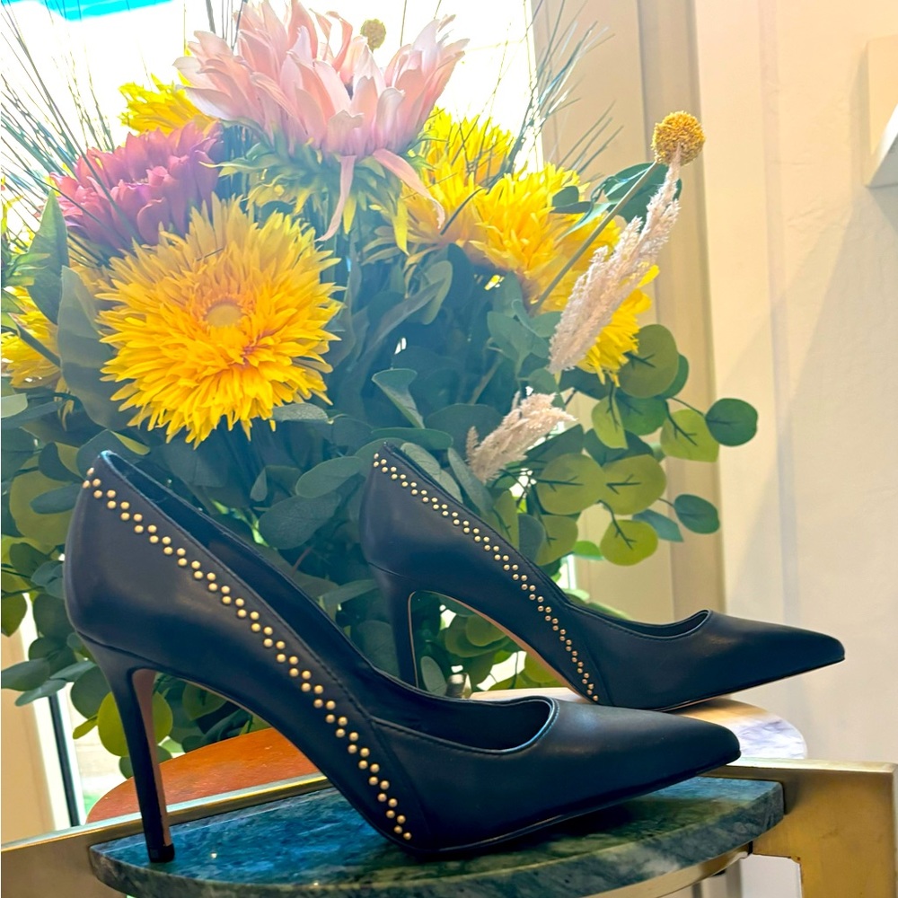 Vince Camuto
